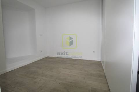 Apartamento T1 Kitchenet para Arrendamento