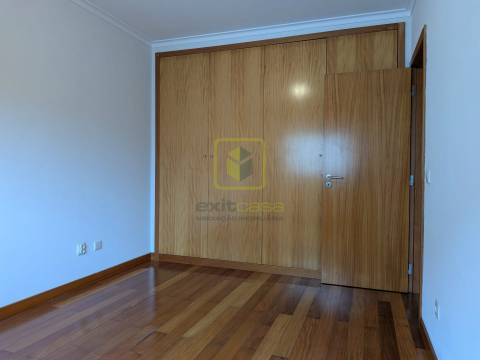 Apartamento T2 para Arrendamento em Aveiro