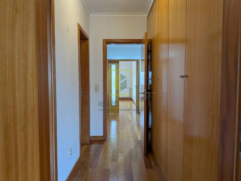 Apartamento T2 para Arrendamento em Aveiro