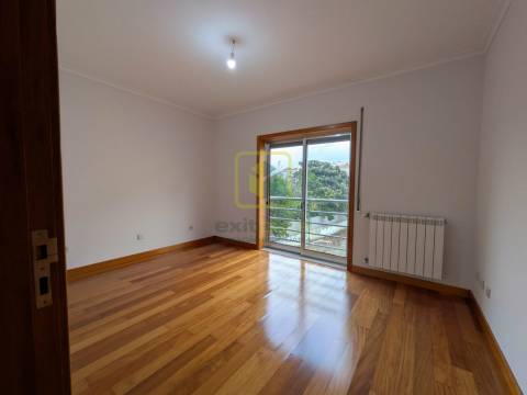 Apartamento T2 para Arrendamento em Aveiro