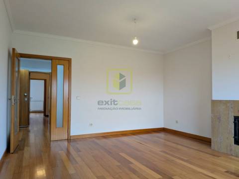 Apartamento T2 para Arrendamento em Aveiro