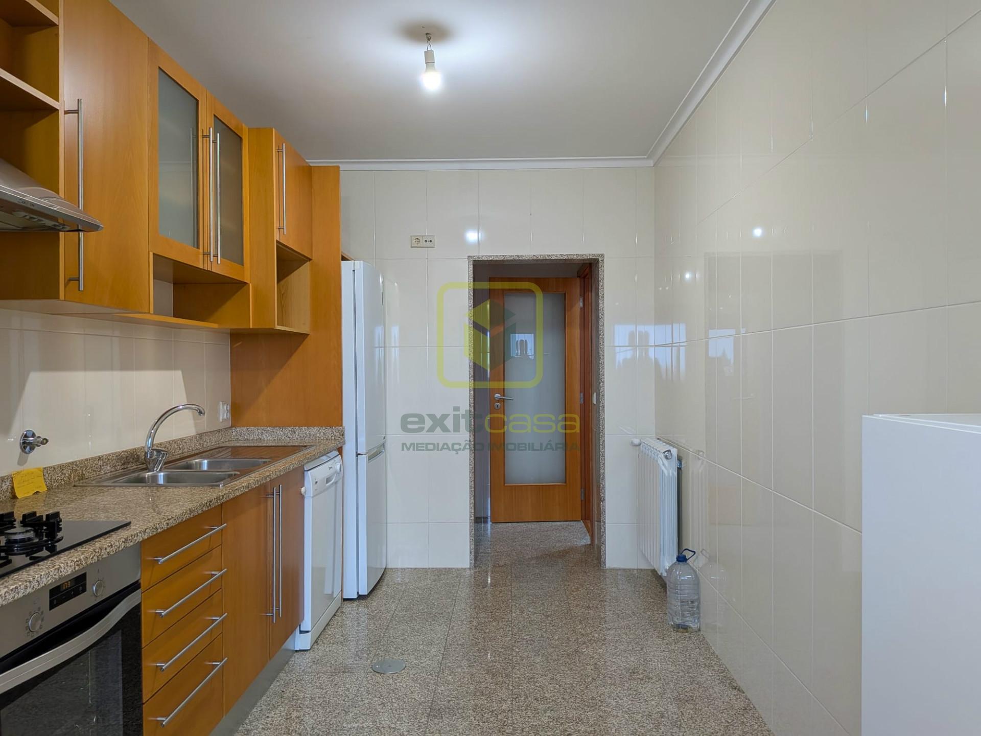 Apartamento T2 para Arrendamento em Aveiro