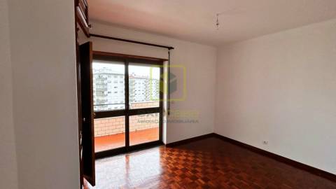 Apartamento T2 para arrendar