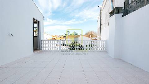 Moradia T4 com vista de mar