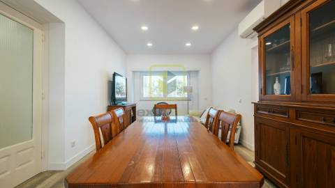 Moradia T4 com vista de mar