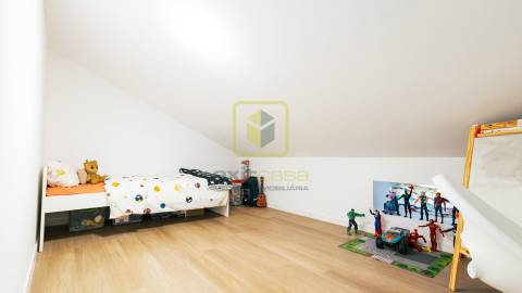 Moradia T4 remodelada