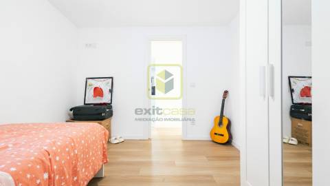 Moradia T4 remodelada