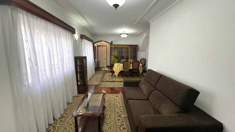 Moradia Equipada e Mobilada para Arrendamento