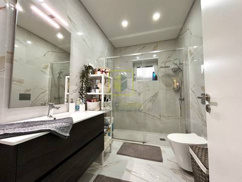 Moradia T6 em Buarcos