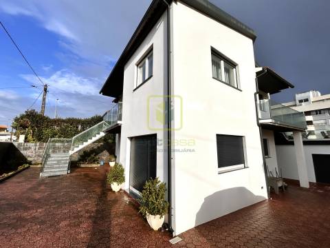 Moradia T6 em Buarcos