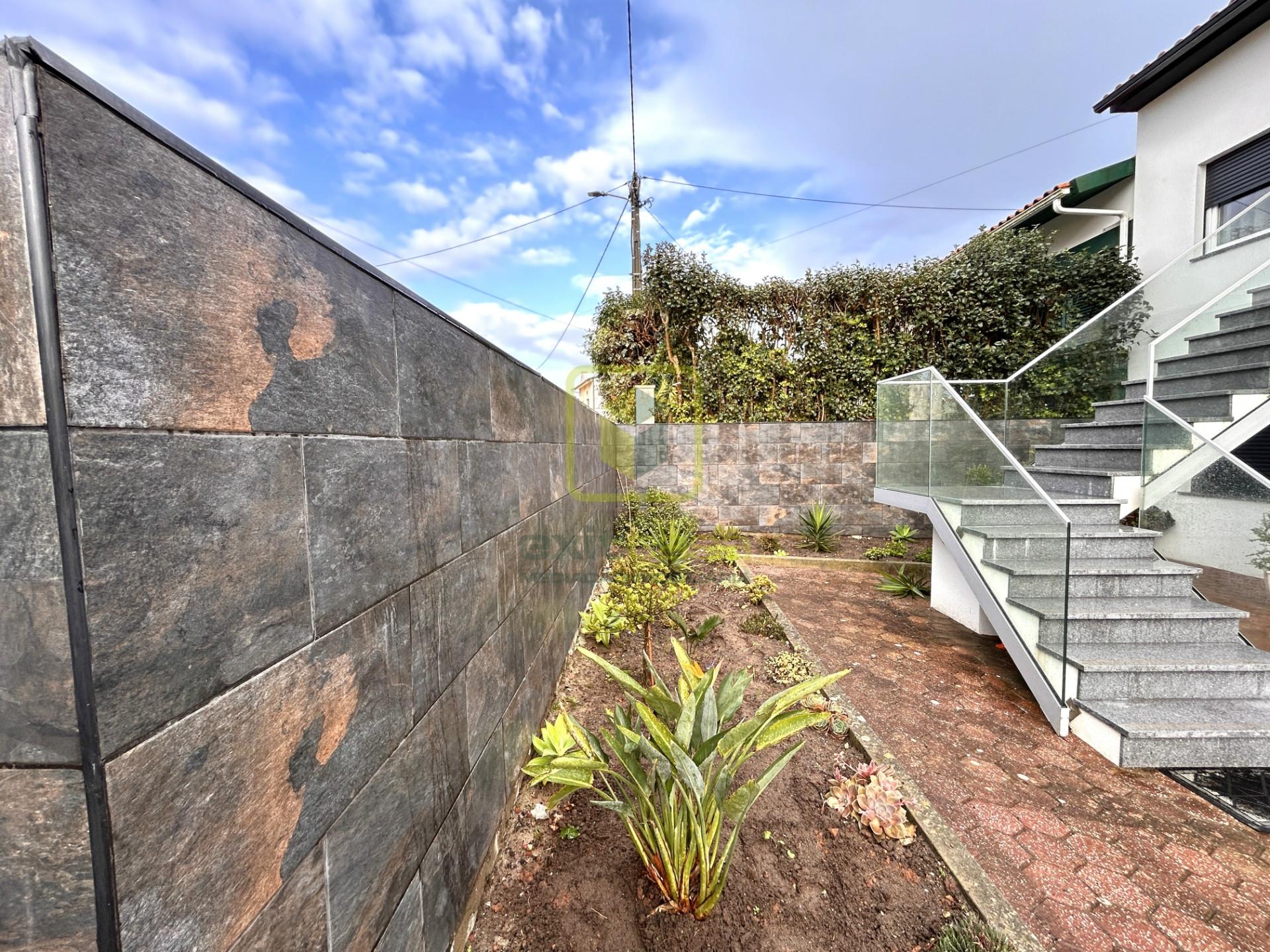 Moradia T6 em Buarcos