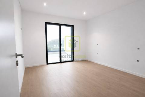 Apartamento T3 com Terraço em Aveiro