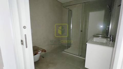 Apartamento T3 com Terraço em Aveiro