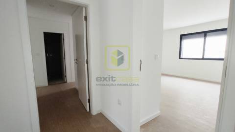 Apartamento T3 com Terraço em Aveiro