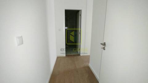 Apartamento T3 com Terraço em Aveiro