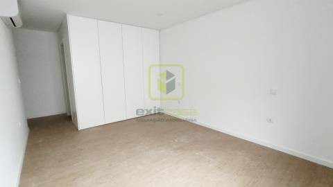 Apartamento T3 com Terraço em Aveiro