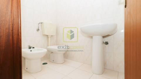 Restaurante e escritórios