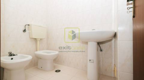 Restaurante e escritórios