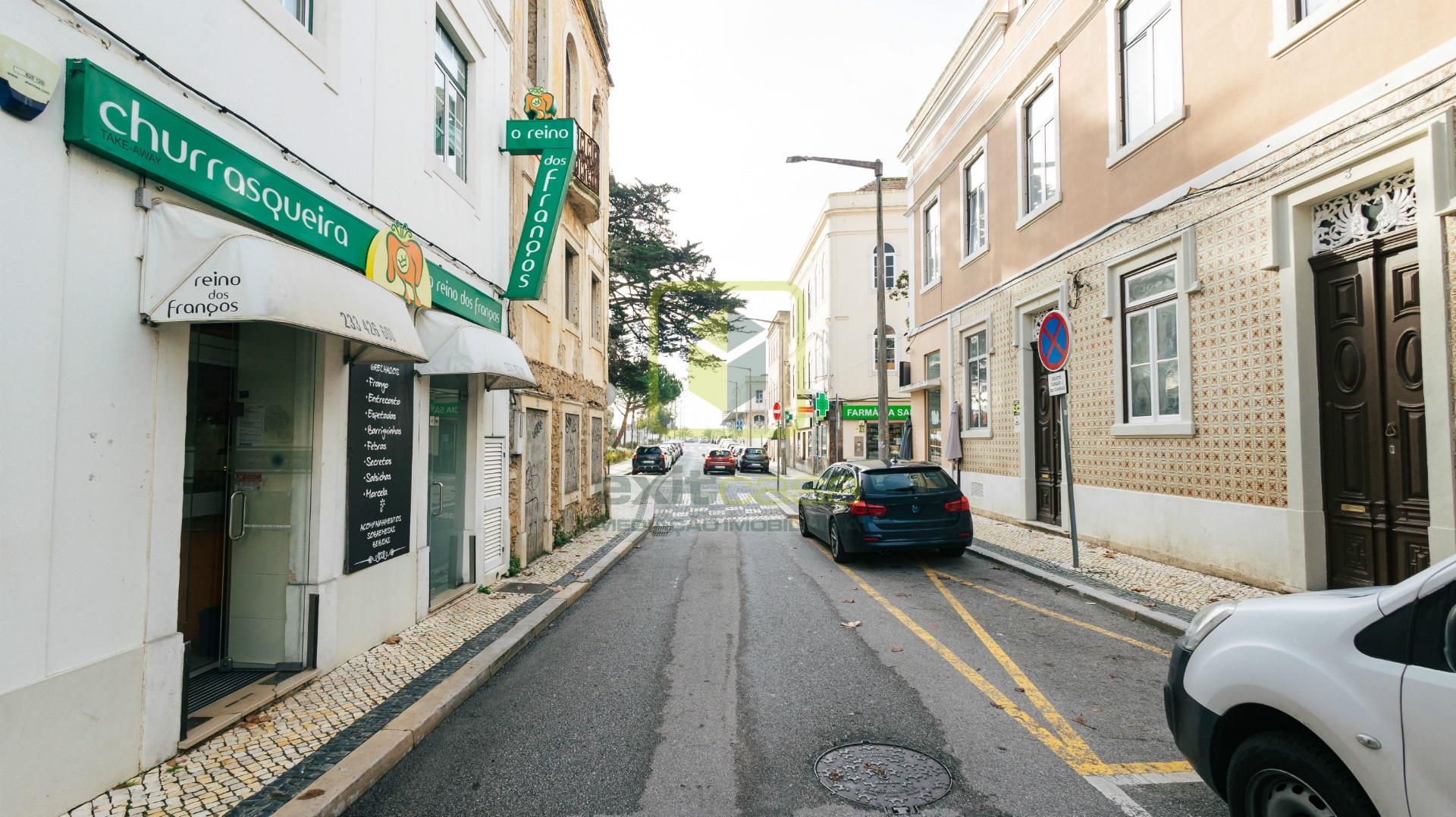 Restaurante e escritórios