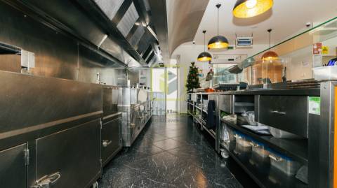 Restaurante e escritórios