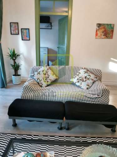 Moradia com 3 Pisos Totalmente Independentes