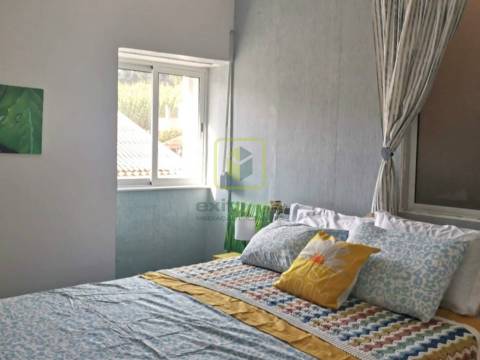 Moradia com 3 Pisos Totalmente Independentes