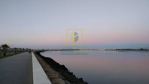 Apartamento T2 para Arrendamento