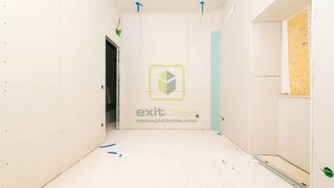 Moradia T4 remodelada