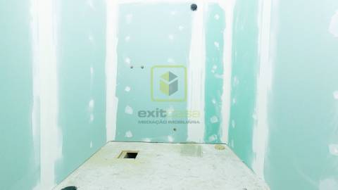 Moradia T4 remodelada