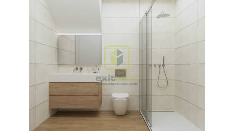 Moradia T4 remodelada