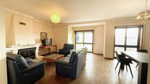 Apartamento T3 no Centro de Aveiro