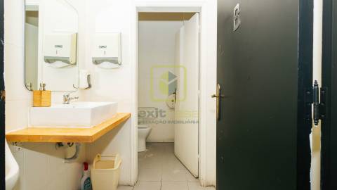 Prédio Comercial com Elevado Potencial de Conversão Habitacional