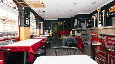 Prédio Comercial com Elevado Potencial de Conversão Habitacional