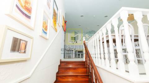 Prédio Comercial com Elevado Potencial de Conversão Habitacional