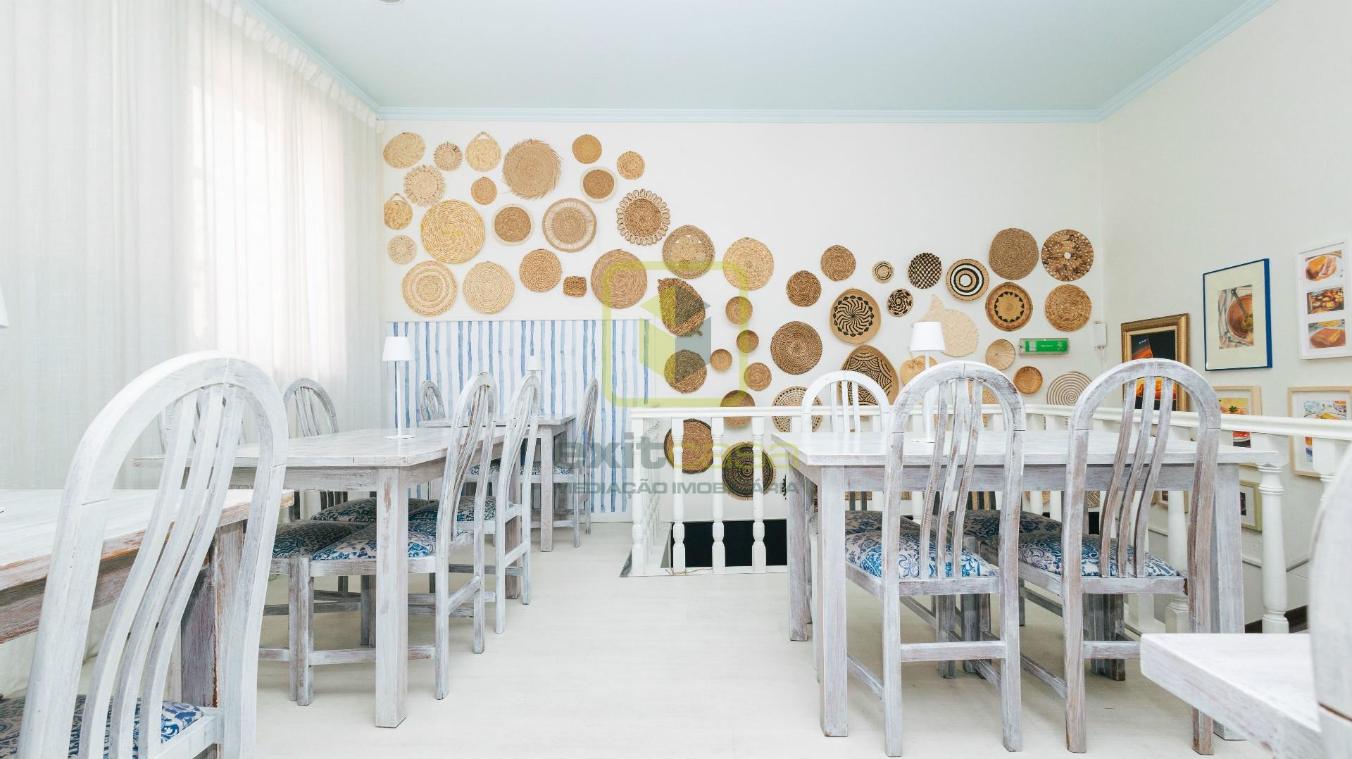 Prédio Comercial com Elevado Potencial de Conversão Habitacional