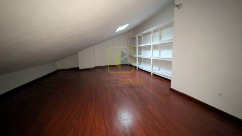 Moradia Isolada para Arrendamento