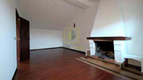 Moradia Isolada para Arrendamento