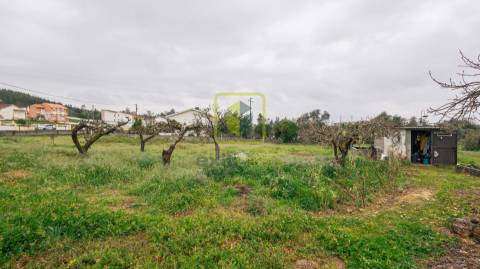 Terreno na Granja do Ulmeiro