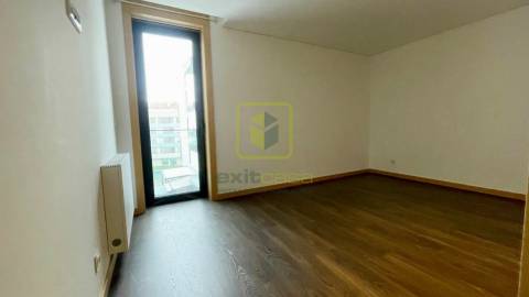 Apartamento T2 para Arrendamento