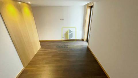 Apartamento T2 para Arrendamento