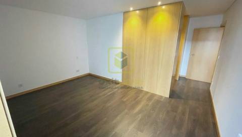 Apartamento T2 para Arrendamento