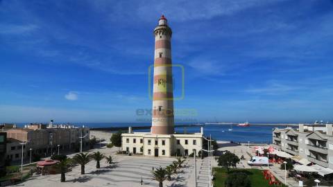 Apartamento T3 na Praia da Barra