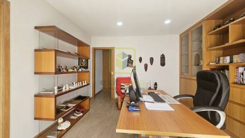 Moradia de Luxo a 5 Minutos da Praia da Barra