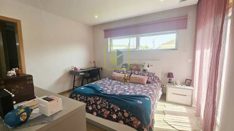 Moradia de Luxo a 5 Minutos da Praia da Barra