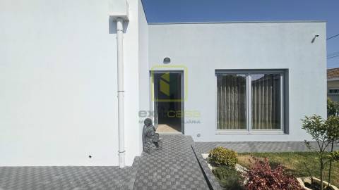 Moradia de Luxo a 5 Minutos da Praia da Barra