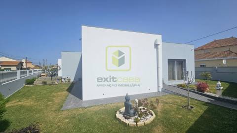 Moradia de Luxo a 5 Minutos da Praia da Barra