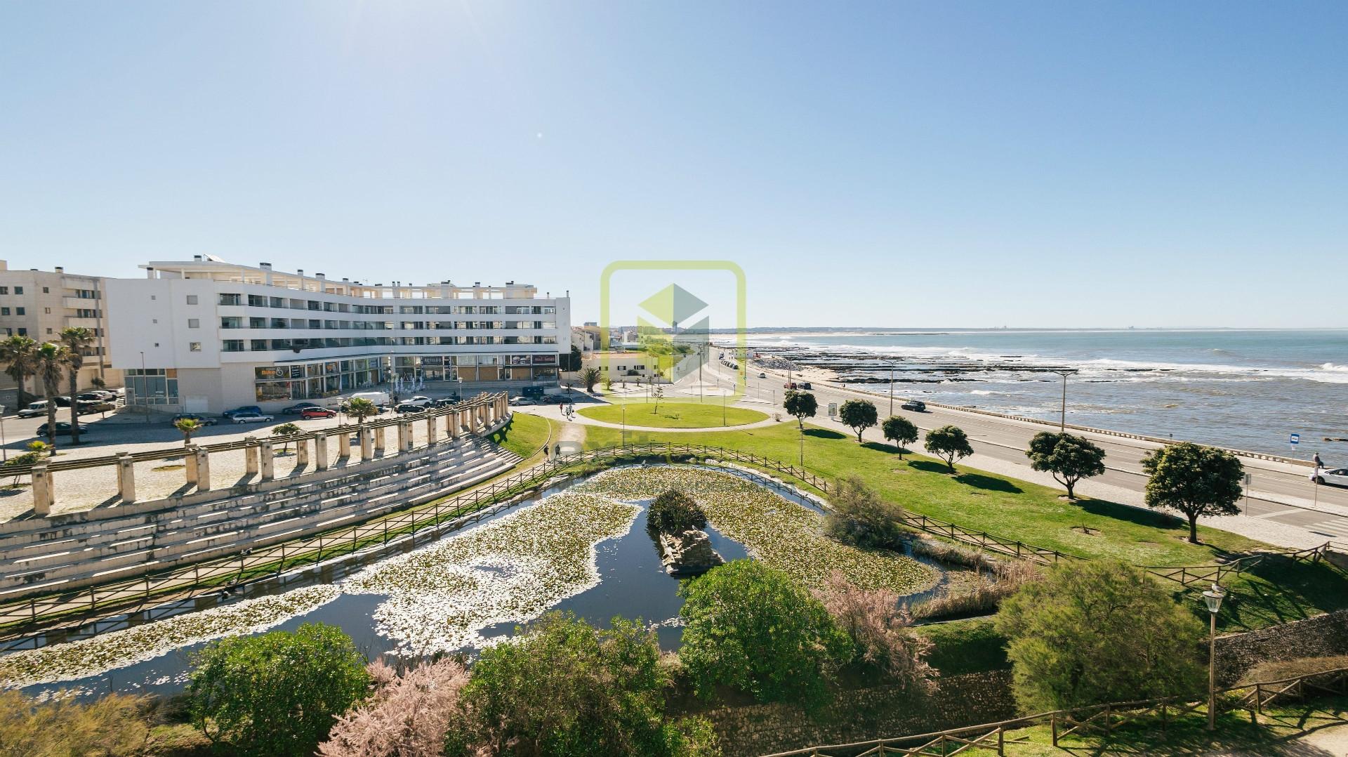 Apartamento T2 de luxo em Primeira Linha de Mar