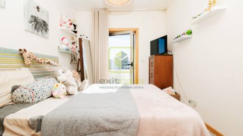Apartamento T2 de luxo em Primeira Linha de Mar