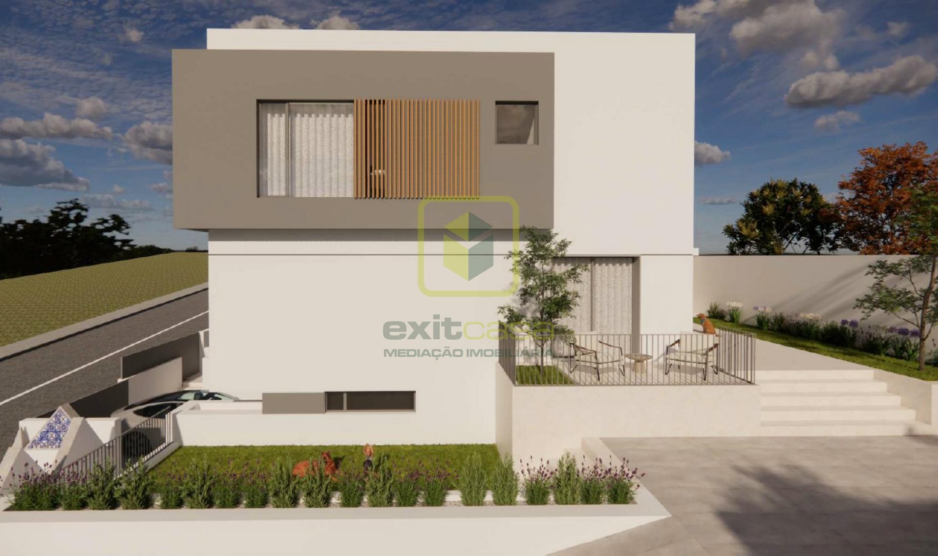 Moradia T4 em Construção