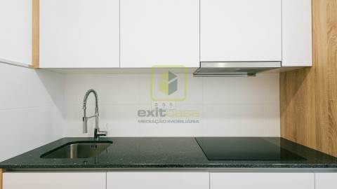 Apartamento T1 junto à praia